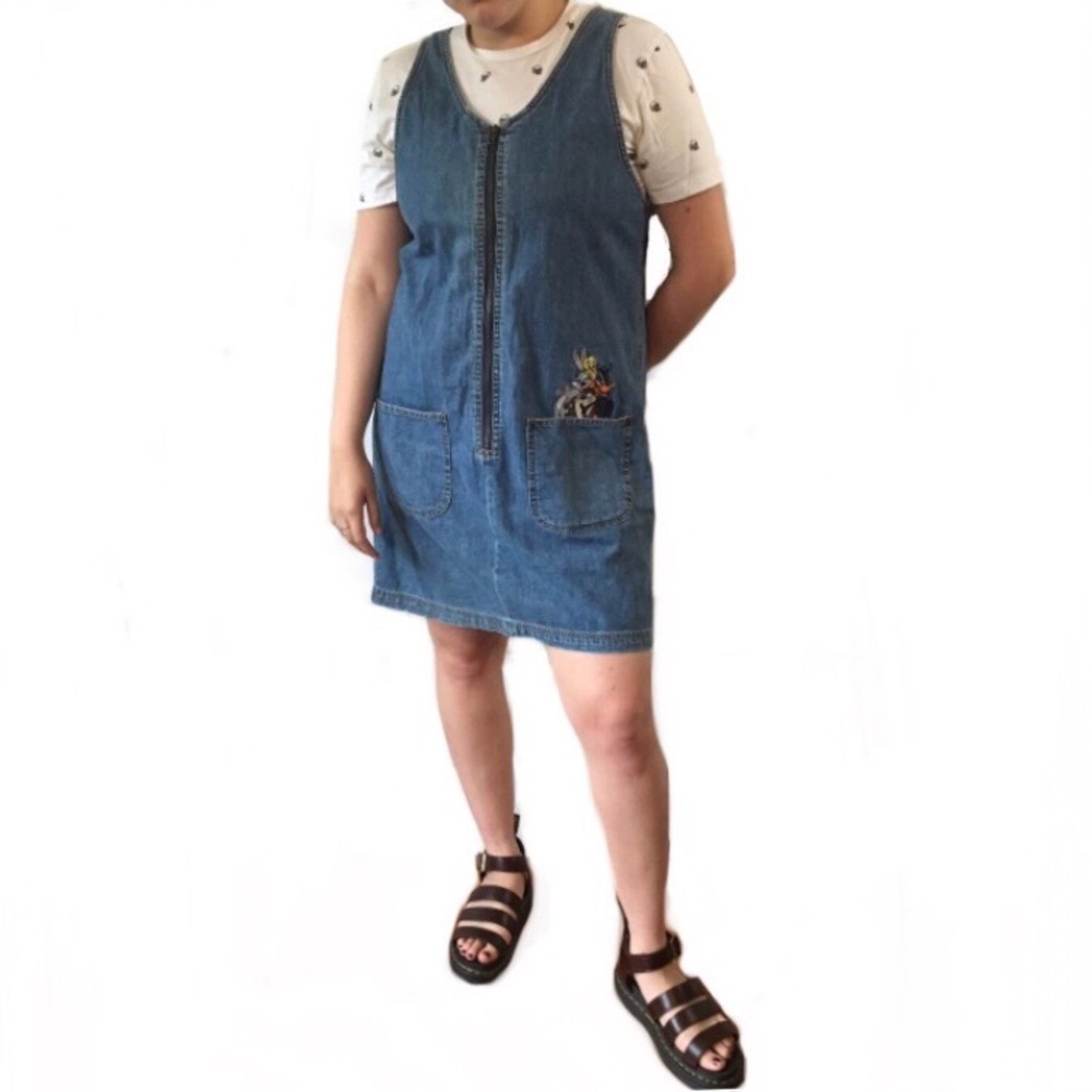 ✨VINTAGE✨ Looney Tunes Denim Dress
